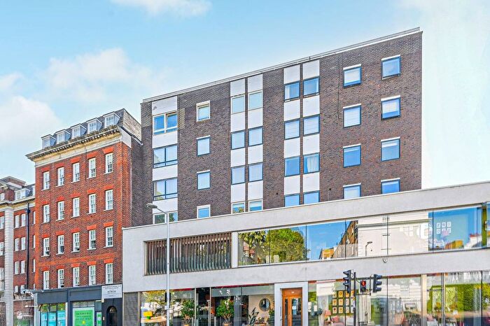 2 Bedroom Flat To Rent In Fulham Road, Chelsea, London, SW3