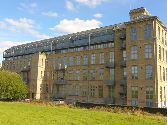 2 Bedroom Apartment To Rent In Apartment Valley Mill, Elland, Halifax, HX5