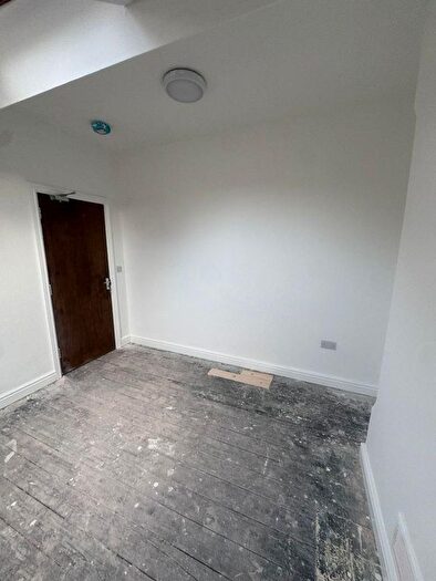 4 Bedroom Detached House To Rent In Nottingham Road, Nottingham, NG7