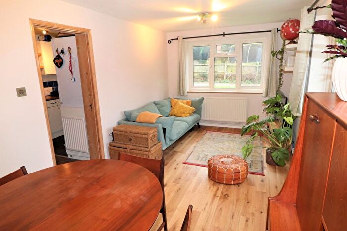 1 Bedroom Flat To Rent In Croydon Road, Beckenham, BR3