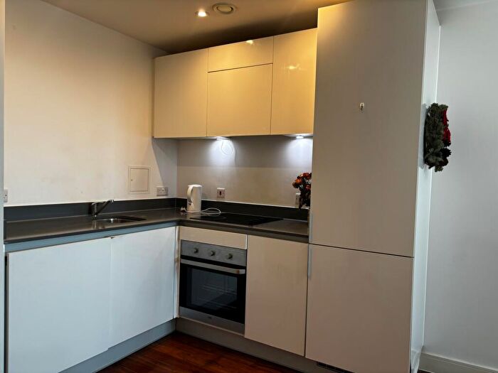 1 Bedroom Flat To Rent In Hagley Road, Metropolitan House, Birmingham, West Midlands, B16
