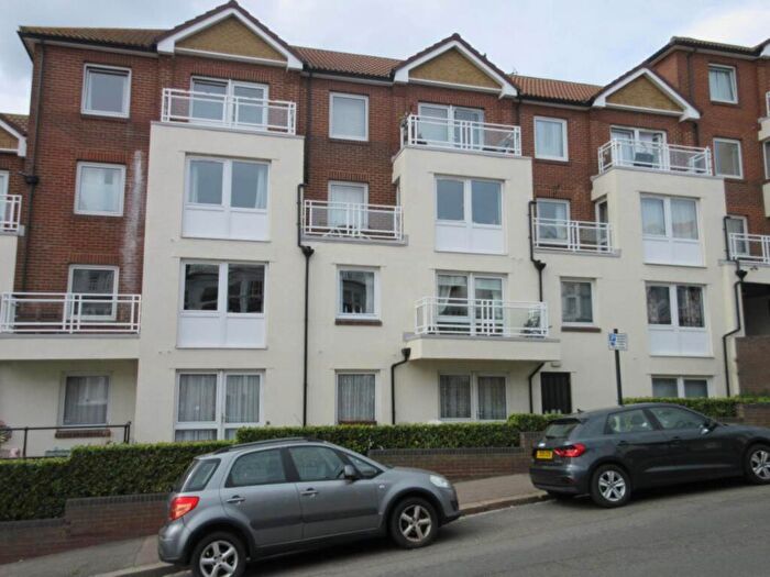 1 Bedroom Retirement Property For Sale In Homecove House, Holland Road, Westcliff On Sea, SS0