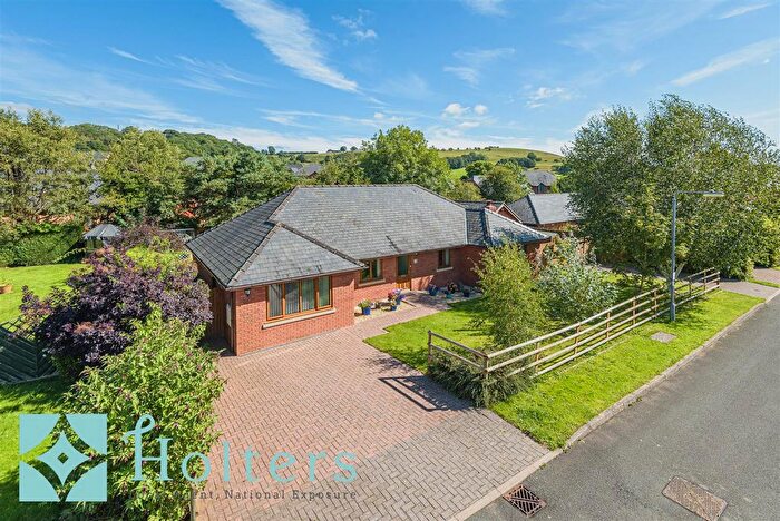 4 Bedroom Detached Bungalow For Sale In Rosemary Drive, Tregynon, Newtown, SY16