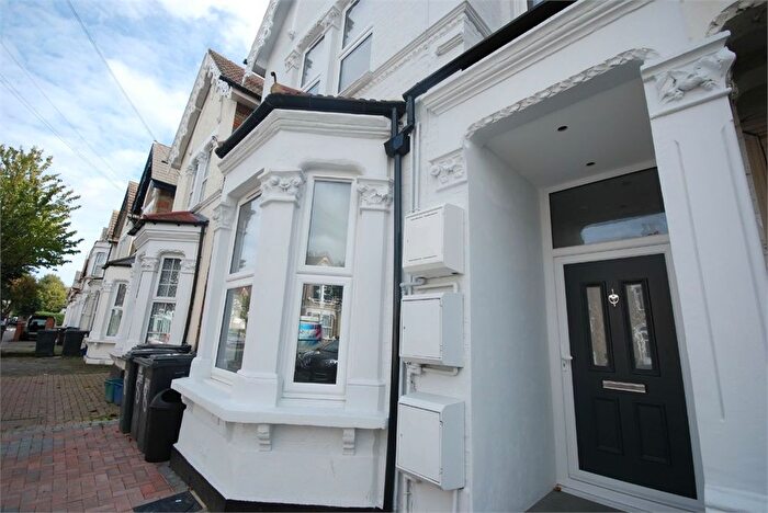 4 Bedroom Flat To Rent In Kidderminster Rd, West Croydon, CR0