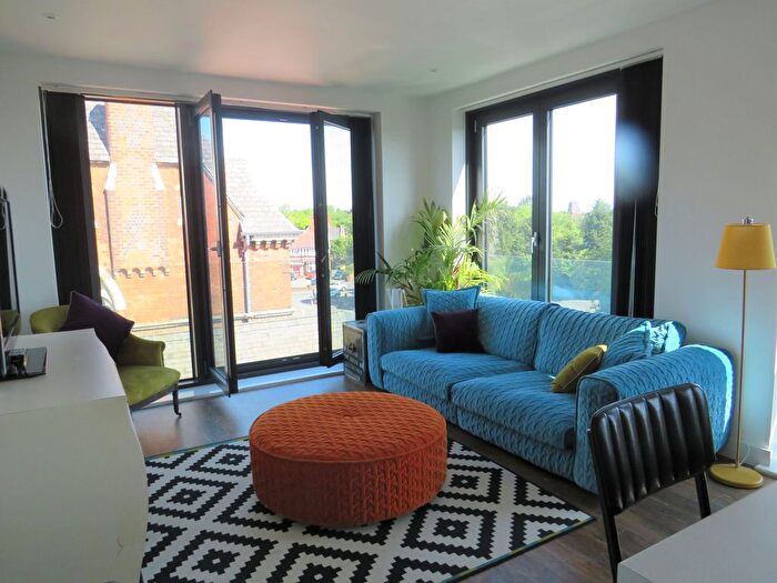 2 Bedroom Flat To Rent In King Edwards Square, The Sutton, B73