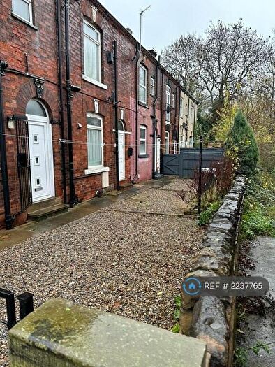 1 Bedroom Terraced House To Rent In Highfield Place, Morley, Leeds, LS27