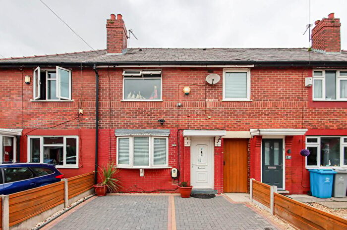3 Bedroom Terraced House For Sale In Glastonbury Road, Stretford, Manchester, M32