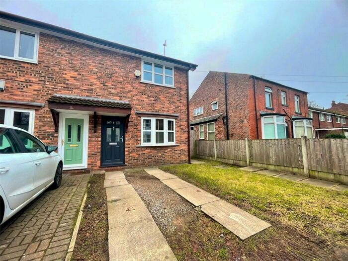 2 Bedroom Semi-Detached House To Rent In Cresswell Grove, Didsbury, Manchester, M20