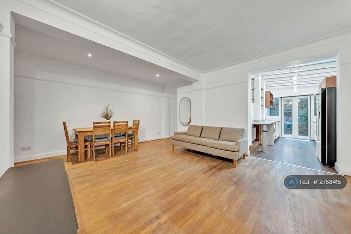 2 Bedroom Flat To Rent In Fortune Green Road, London, NW6