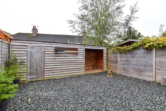 3 Bedroom Terraced House For Sale In Queens Road, Maidstone, Kent, ME16