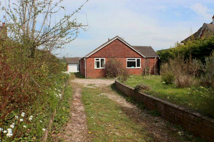 3 Bedroom Detached Bungalow For Sale In Forest Hill, Great Bedwyn, SN8