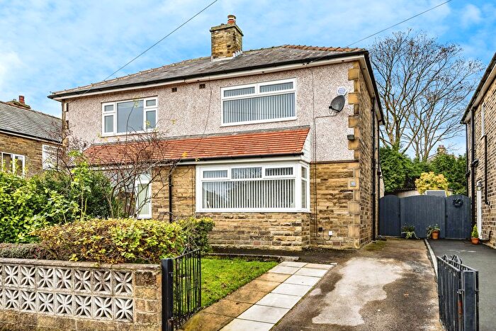 2 Bedroom Semi-Detached House For Sale In Gleanings Avenue, Halifax, HX2