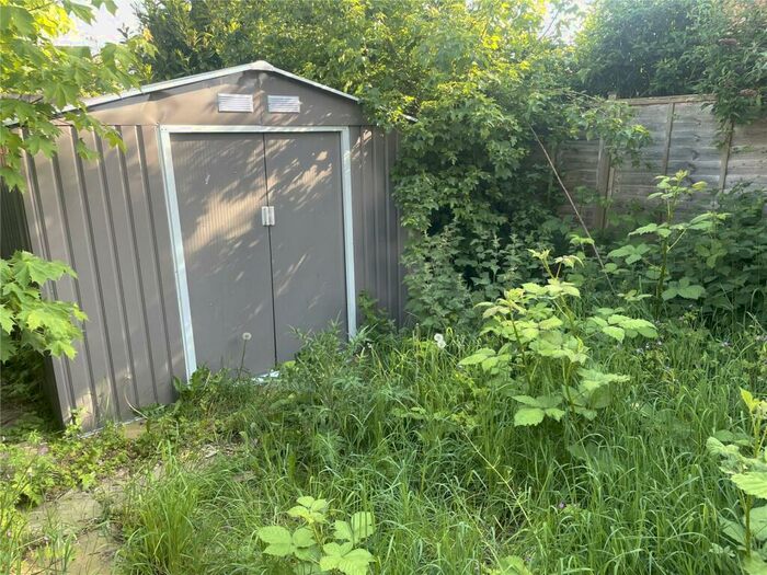 Property For Sale In Constable Close, Houghton Regis, Dunstable, Bedfordshire, LU5