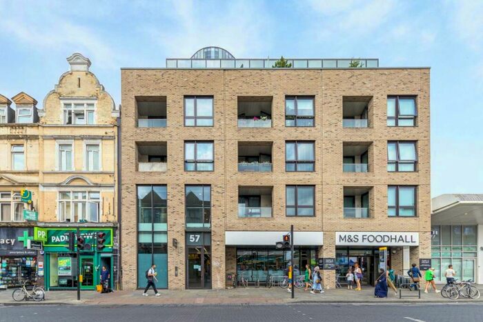 2 Bedroom Flat To Rent In Kingsland High Street, Islington, E8