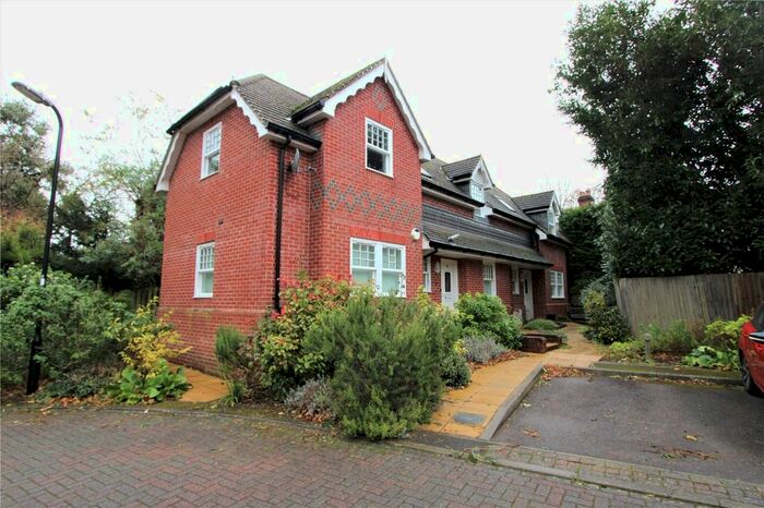 2 Bedroom Flat To Rent In Newitt Place, Southampton SO16