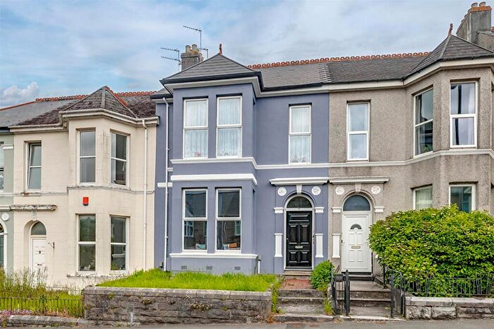 2 Bedroom Apartment For Sale In Peverell Park Road, Plymouth, PL3