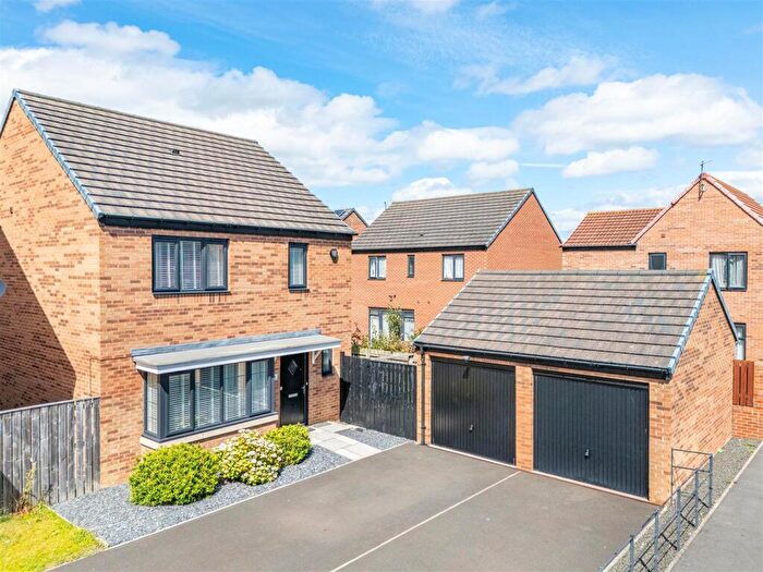 4 Bedroom Detached House For Sale In Langley Place, Walkergate, Newcastle Upon Tyne, NE6