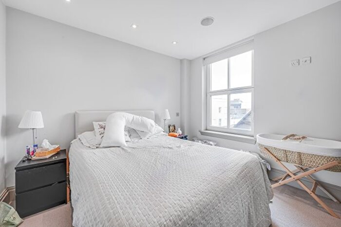 1 Bedroom Flat To Rent In Fulham Road, London, SW6