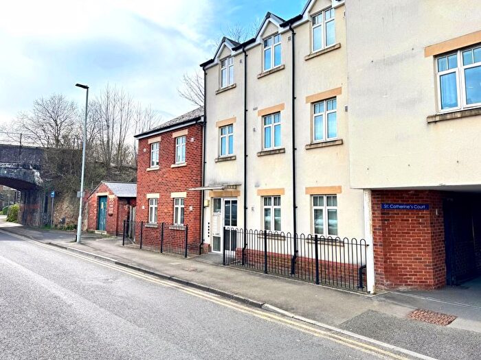 2 Bedroom Flat To Rent In Park Street, Gloucester, GL1