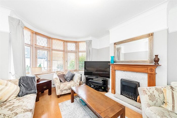3 Bedroom Terraced House To Rent In Grangecliffe Gardens, London, SE25