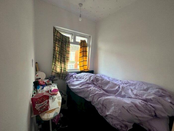 3 Bedroom Terraced House For Sale In King Street, Middlesbrough, Cleveland, TS6