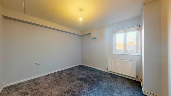 1 Bedroom Flat To Rent In Gladstone Road, London, W4