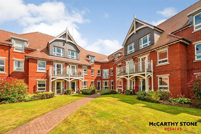 2 Bedroom Flat For Sale In Horton Mill Court, Hanbury Road, Droitwich, WR9