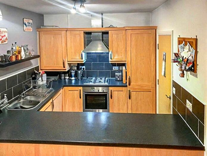 2 Bedroom Flat For Sale In Dorchester Avenue, Walton Le Dale, Preston, PR5