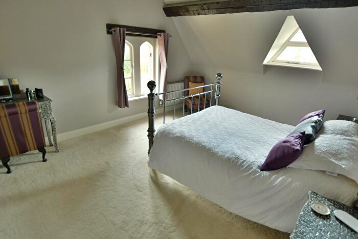 4 Bedroom Detached House For Sale In Moortown Drive, Wimborne, BH21