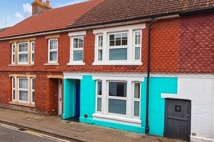 3 Bedroom Terraced House For Sale In Thorn Road, Worthing, BN11