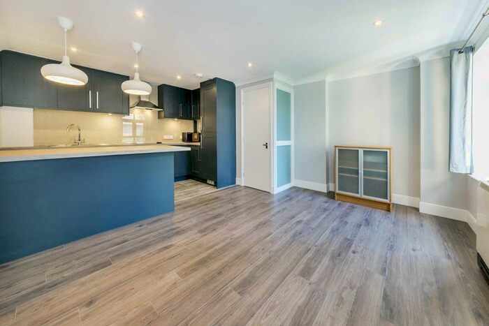 2 Bedroom Flat To Rent In Bridgewater Square, London, EC2Y