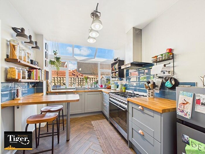 1 Bedroom Flat For Sale In Longton Road, Blackpool, FY1