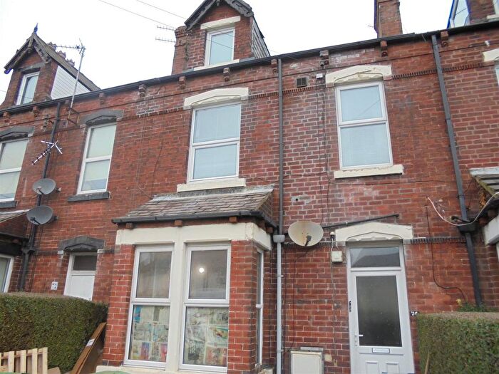 1 Bedroom Flat To Rent In Flat, Cross Green Lane, LS15