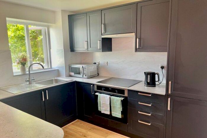 2 Bedroom Flat To Rent In Harlinger Street, London, SE18