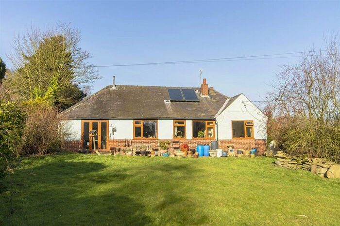 2 Bedroom Detached Bungalow For Sale In Top Road Hardwick Wood, Wingerworth, Chesterfield, S42