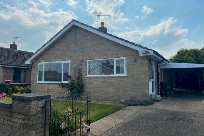 2 Bedroom Bungalow To Rent In Kingston Drive, Malton, YO17