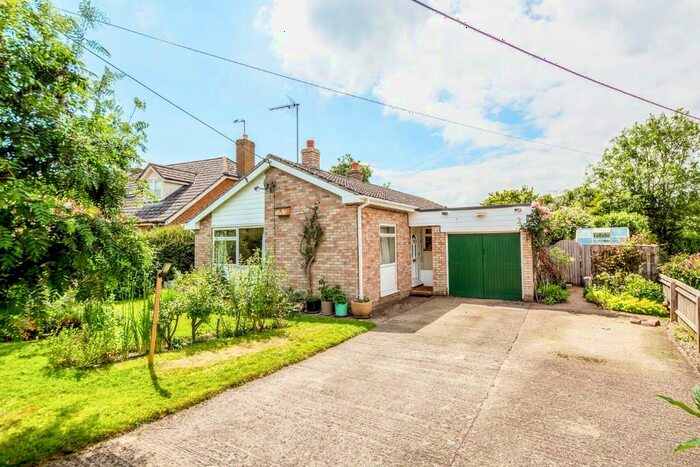 3 Bedroom Detached Bungalow For Sale In Ardley Road, Ardley-cum-Fewcott, Bicester, Oxon., OX27