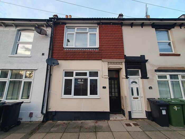 3 Bedroom Terraced House To Rent In Bevis Road, Portsmouth, PO2