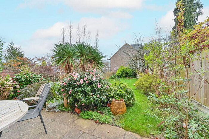 4 Bedroom Semi-Detached House To Rent In Manor Mount, Forest Hill, London, SE23