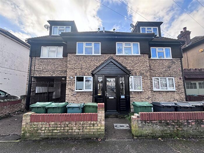 1 Bedroom Flat To Rent In Cavendish Road, London, E4