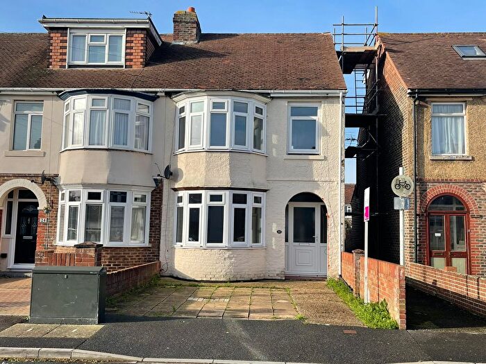 3 Bedroom Property To Rent In Brighton Avenue, Gosport, PO12