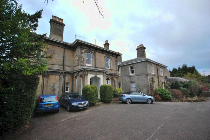 2 Bedroom Property To Rent In Sandrock Road, Tunbridge Wells, TN2