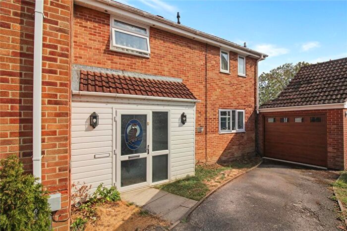 3 Bedroom Semi-Detached House For Sale In Middle Ground, Royal Wootton Bassett, Swindon, Wiltshire, SN4