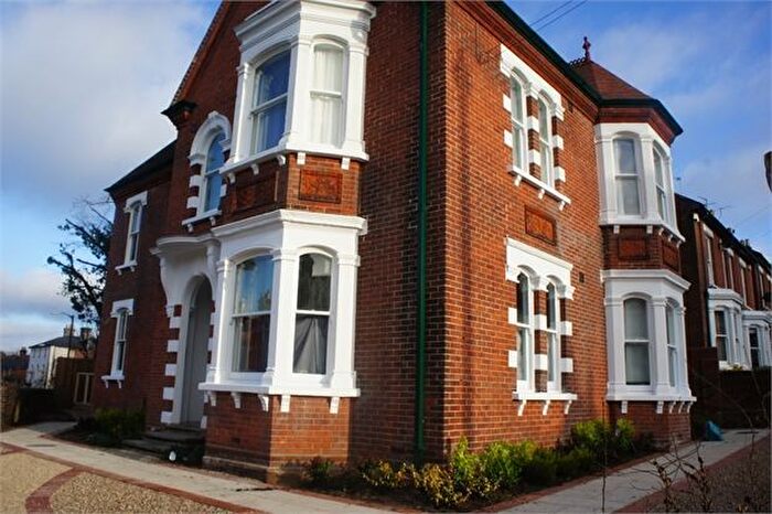 1 Bedroom Flat To Rent In Maldon Road, Colchester, Essex., CO3