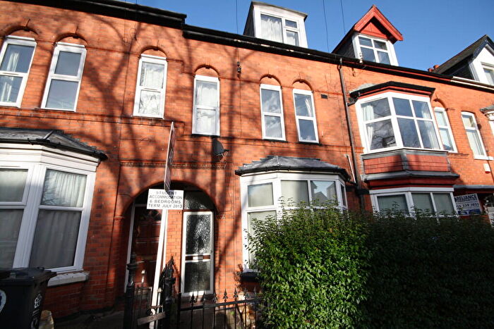 6 Bedroom Town House To Rent In Westcotes Drive, Leicester, LE3