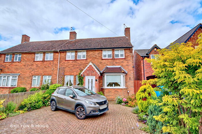 3 Bedroom Semi-Detached House For Sale In Station Road, Watford Village, Northamptonshire, NN6