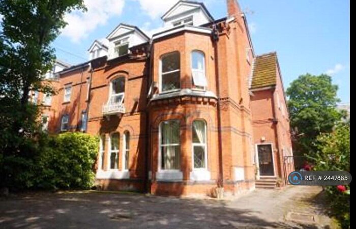 2 Bedroom Flat To Rent In Withington Road, Manchester, M16