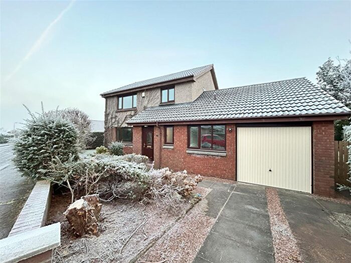 4 Bedroom Detached House To Rent In Beechtree Place, Auchterarder, PH3