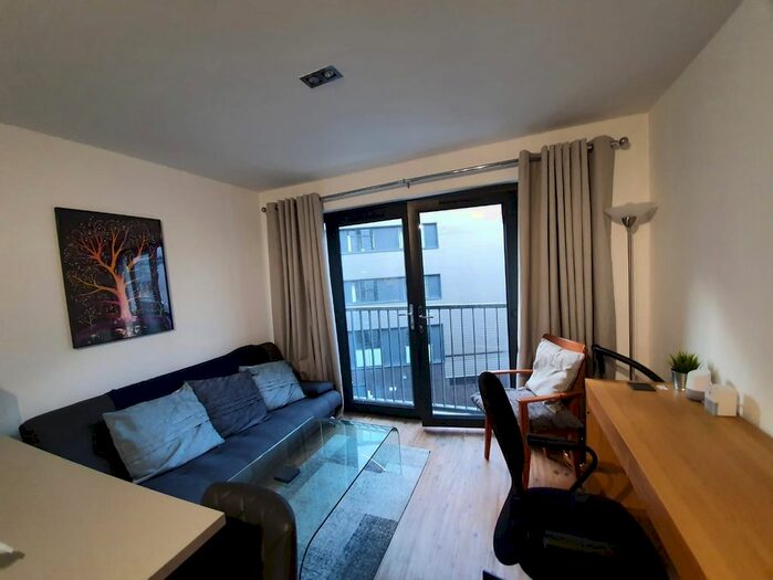 Studio To Rent In The Hub, Clive Passage, Birmingham, B4