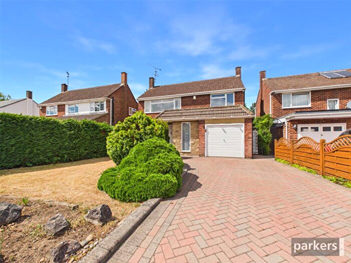 4 Bedroom Detached House For Sale In St. Patricks Avenue, Charvil, Reading, Berkshire, RG10